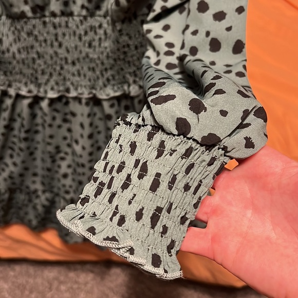 Fashion Dress. Bought off Amazon. - Picture 9 of 9